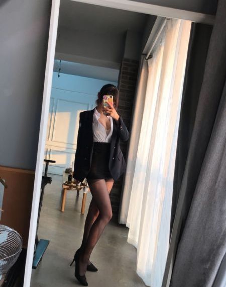 短剧总裁夫人来自农村全集免费_HD免费高清观看