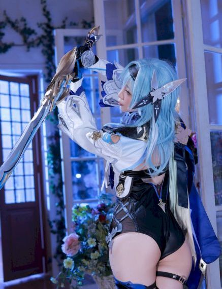 年轻的保姆hd_高清完整版