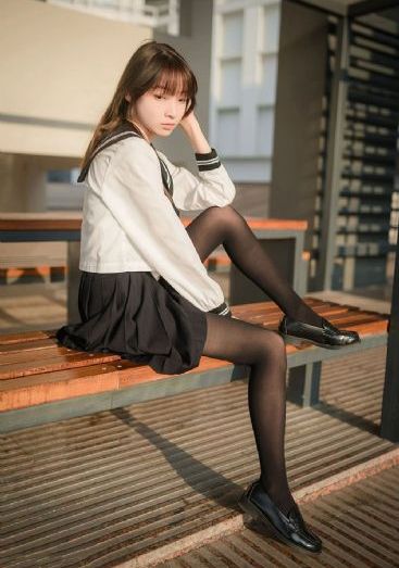 岬奈奈美女教师中文字幕_BD免费视频大全