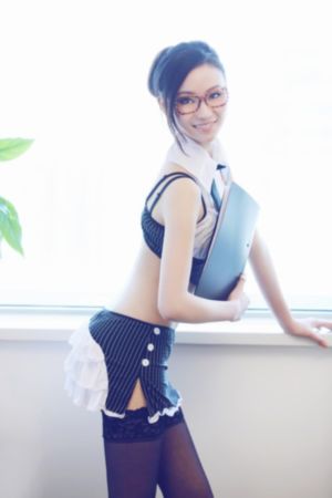 黑人与俄罗斯少妇_720全集免费播放